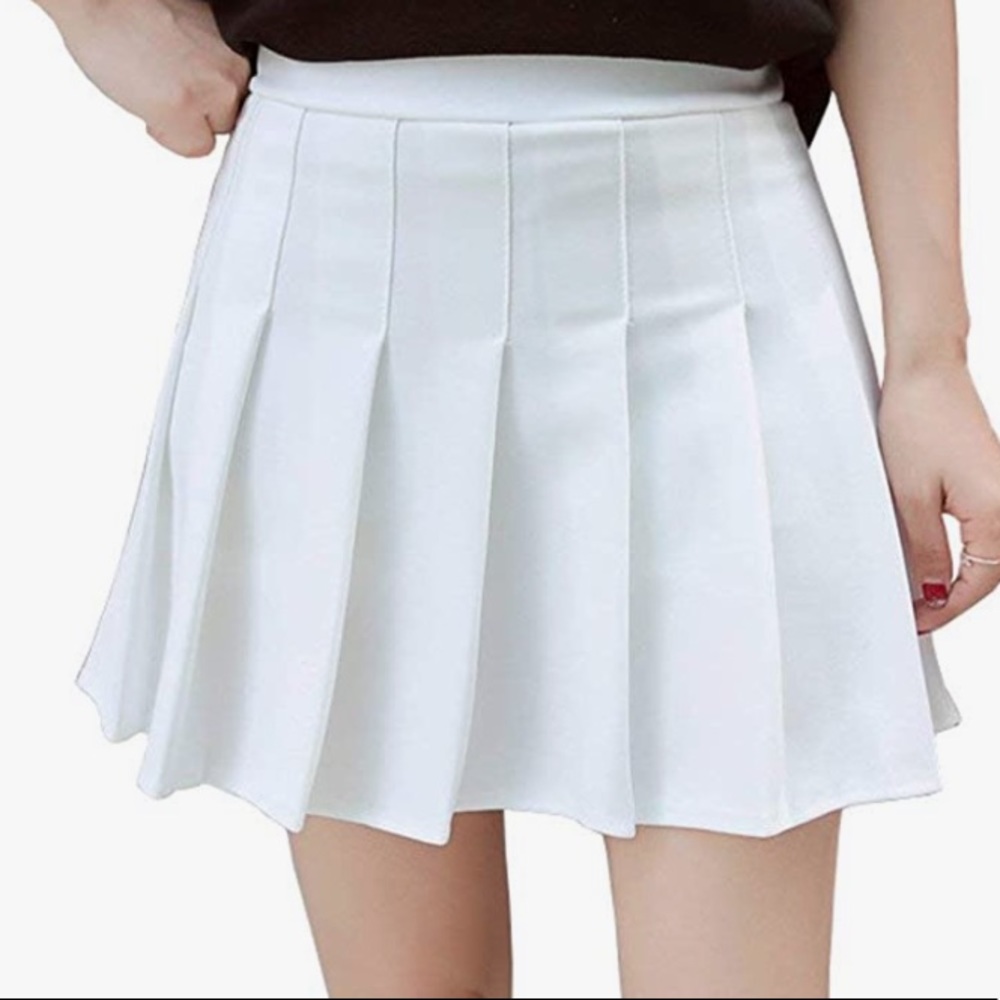 white hoerev tennis skirt